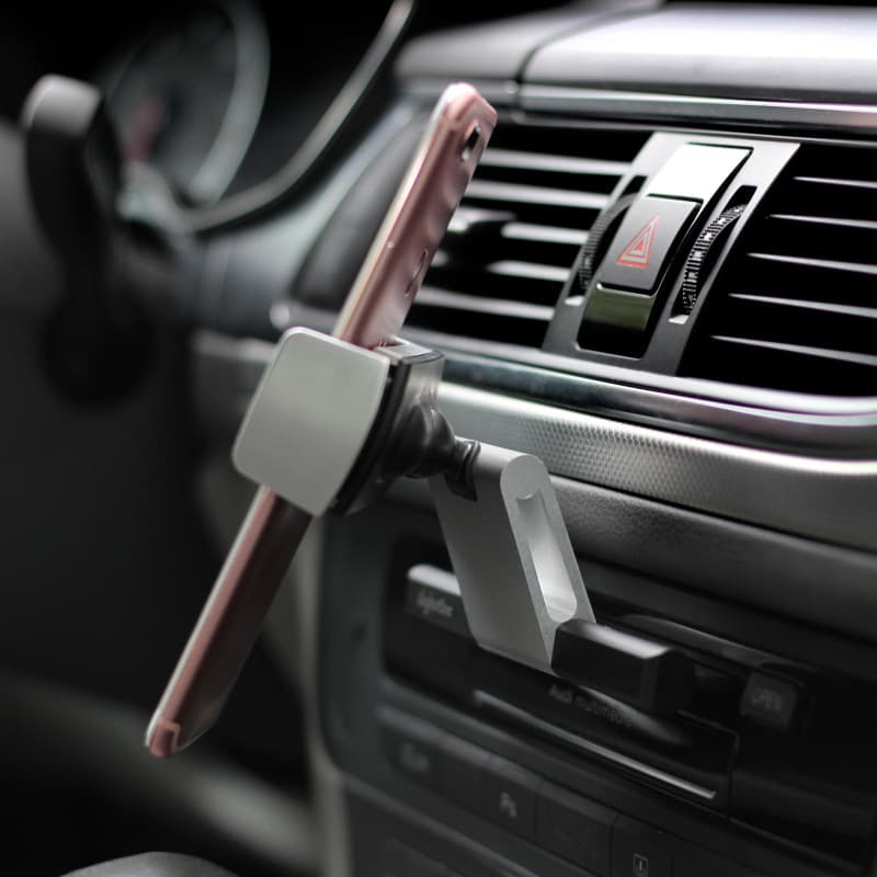 スマホホルダー　車 高級感漂う多機能スマートフォンスタンド