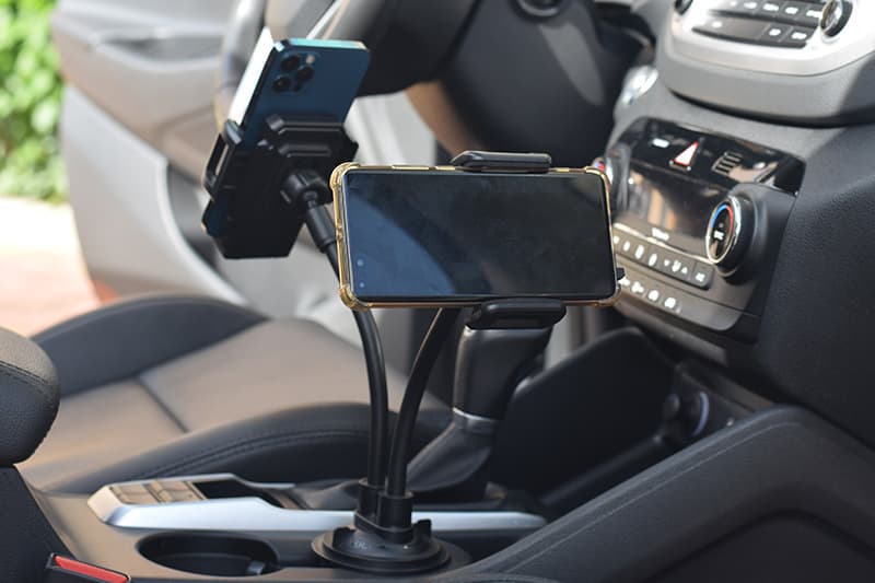 スマホホルダー 車 ツイン伸縮スマートフォンスタンド